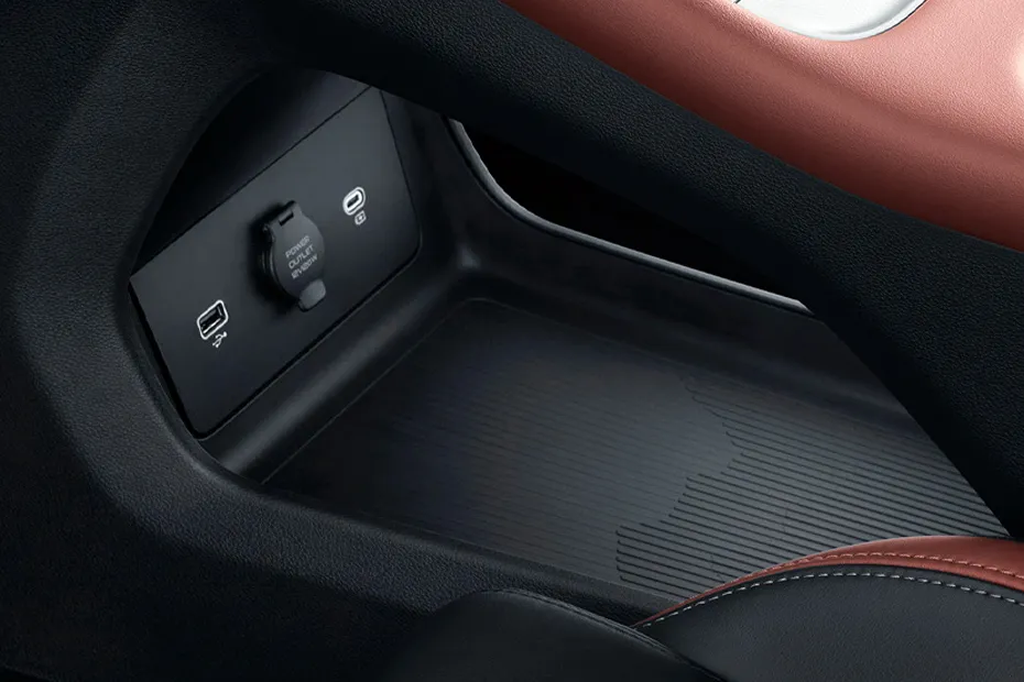 proton-x50-2025-power-accessories-outlet-view-152527