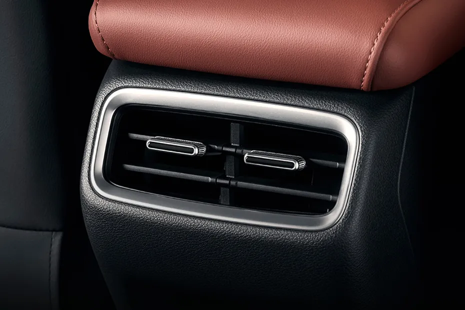 proton-x50-2025-rear-ac-controls-223196